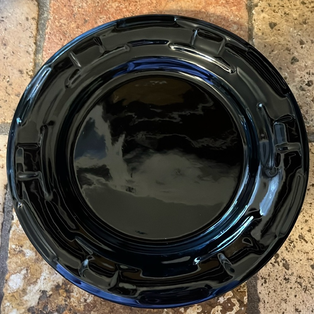 Black Longaberger plate - small